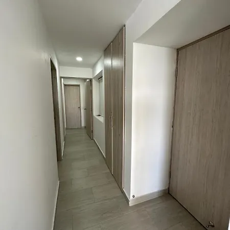 Moderno Con Piscina En El Laguito Apartamento Cartagena